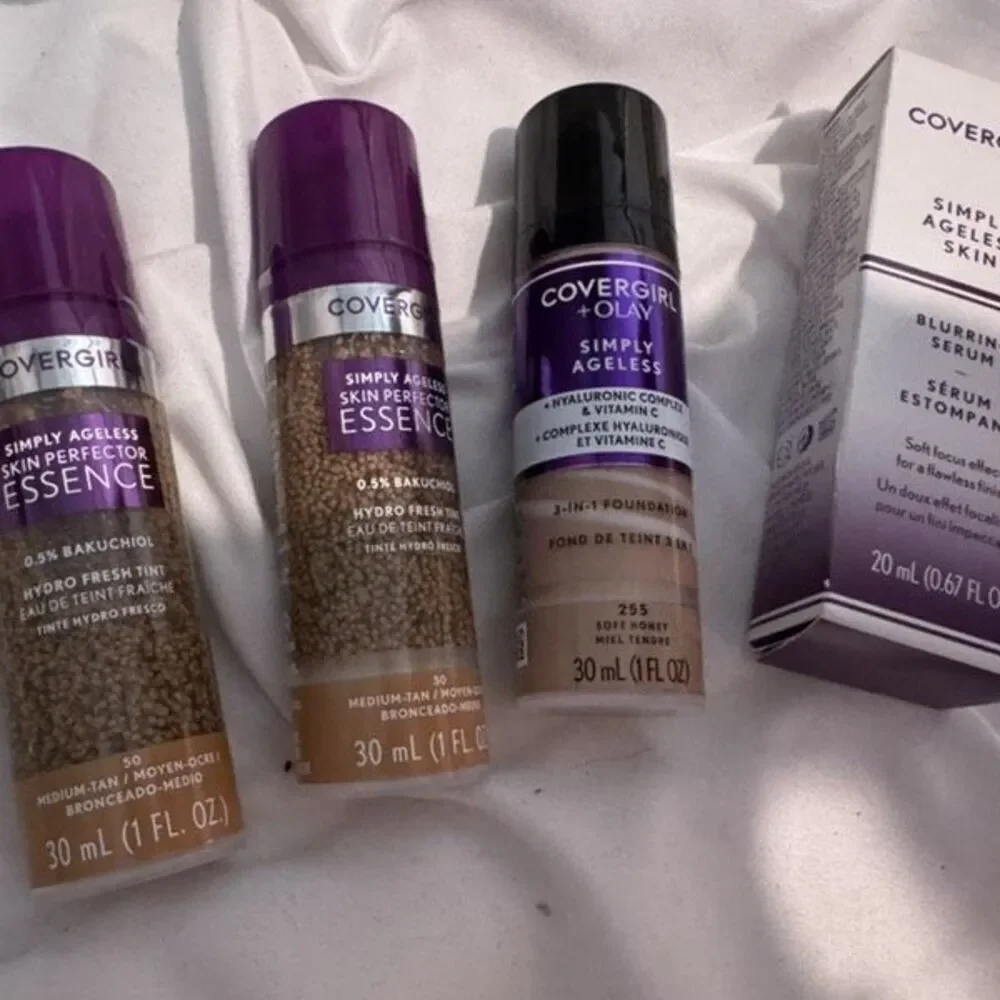 Cover girl x Olay 4x medium 3 in 1 essence + foundation makeup + blurring primer